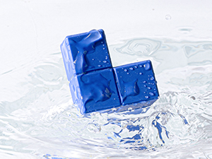 <h4><em><strong>Easy to Clean</strong></em></h4> 
